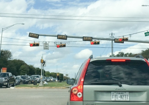Permanent metal traffic signals were installed in early 2017 at the intersection of Braker Lane and the MoPac frontage roads.