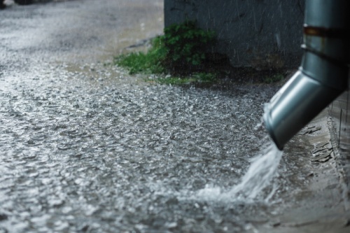 Heavy rainfall has caused an overflow of sewage water in Plano.