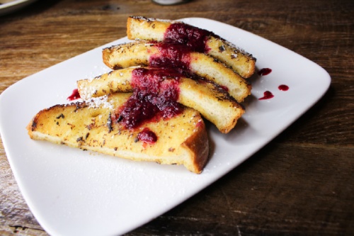 Vino & Vinyl is one of the Houston Restaurant Weeks locations in Sugar Land. Its creme brulee French toast features a moscato wild berry compote and syrup.