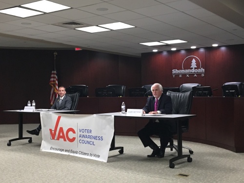 The Voter Awareness Council hosted a forum for Shenandoah mayoral candidates, April 26. 