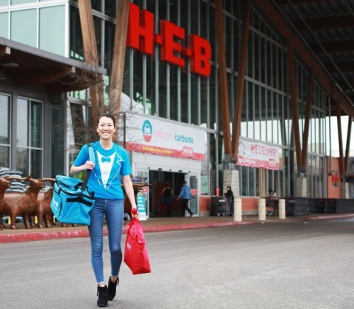 H-E-B announced a summertime beer and wine delivery partnership with Austin-based Favor.