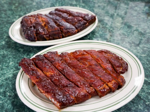 Mou2019s Famous Ribs  ($12.82, half rack; $24.71, whole rack)nThe ribs are slow-cooked and topped with barbecue sauce.