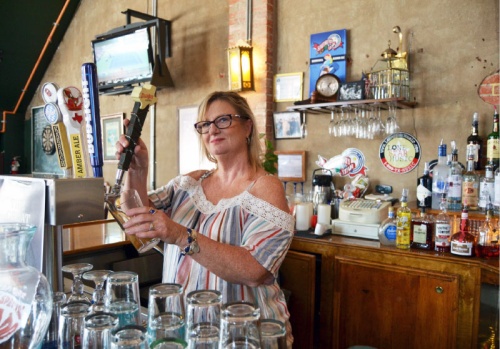 LeeAnne Pool is the restaurant manager of the family-owned Corner Pub and daughter of the owners Rodney and Joyce Pool. 