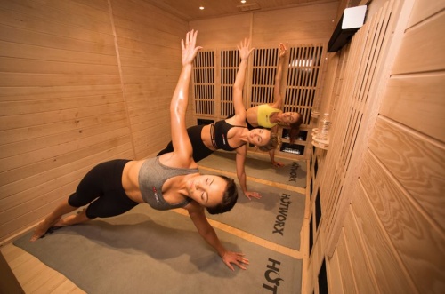 Hotworx combines infrared heat and exercise.