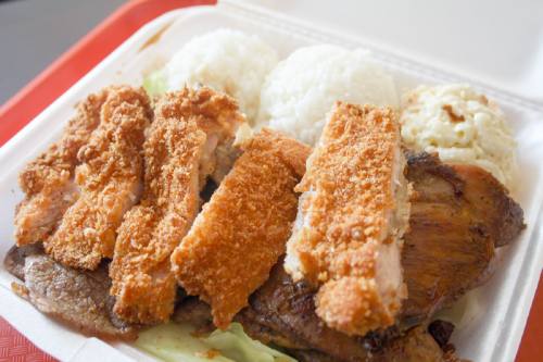 BBQ & Katsu mix ($8.99)nBarbecue beef, barbecue chicken and chicken katsu are served with steamed rice, macaroni salad and vegetables.