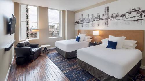 A Hotel RL will open in Lakeside Crossing in 2021.