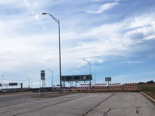 Future plans for the SH 45 frontage road ngaps between Heatherwilde Boulevard nand Donnell Drive could be determined nby an impending study from the Texas Department of Transportation.
