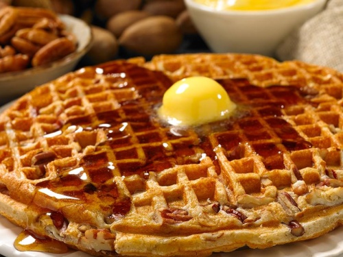 Waffle House has opened a new location in Spring.