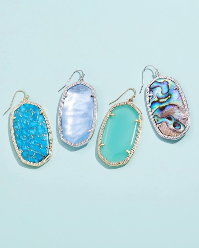 Kendra Scott will offer a one-day-only vending machine pop-up at a local H-E-B on March 6. 