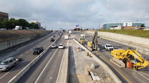 Delays should be expected along I-35 as Texas Department of Transportation crews work to demolish and reconstruct the bridge at St. Johns Avenue.