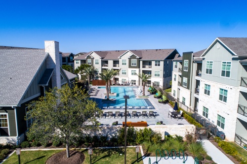 Bell Southpark Apartments is located at 10600 Brezza Lane, Austin.