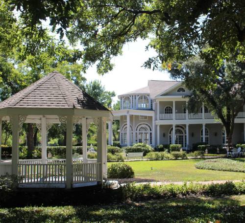 Nestled off Hwy. 90A in Missouri City, Heaven on Earth wedding and event venue has the capacity to host over 100 events annually.